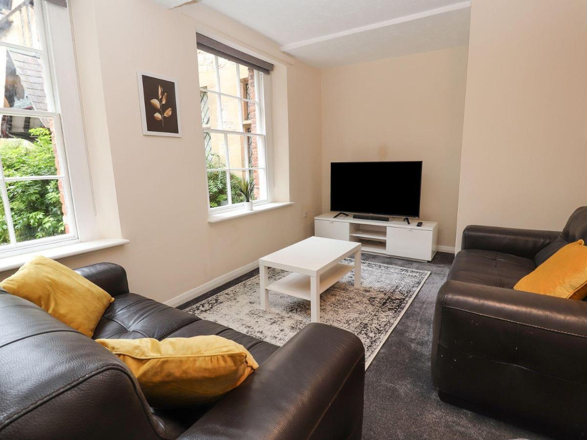 Memorial Building Apartment รูธิน ภายนอก รูปภาพ