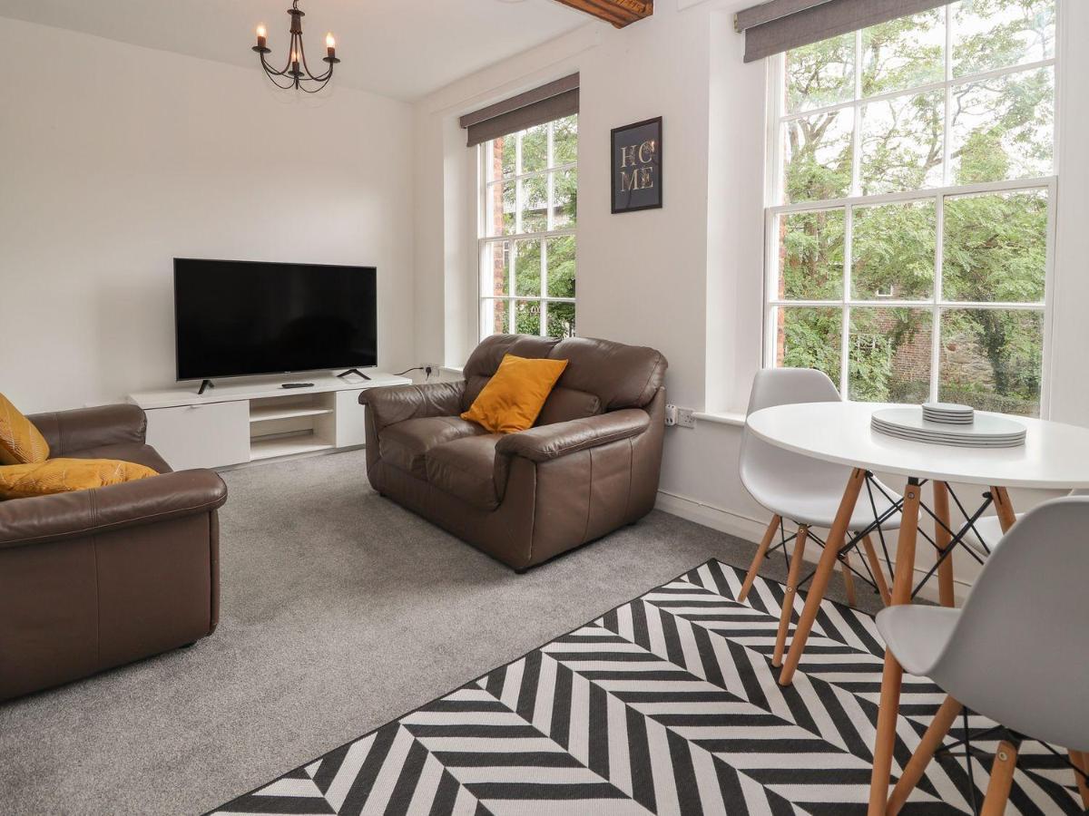 Memorial Building Apartment รูธิน ภายนอก รูปภาพ