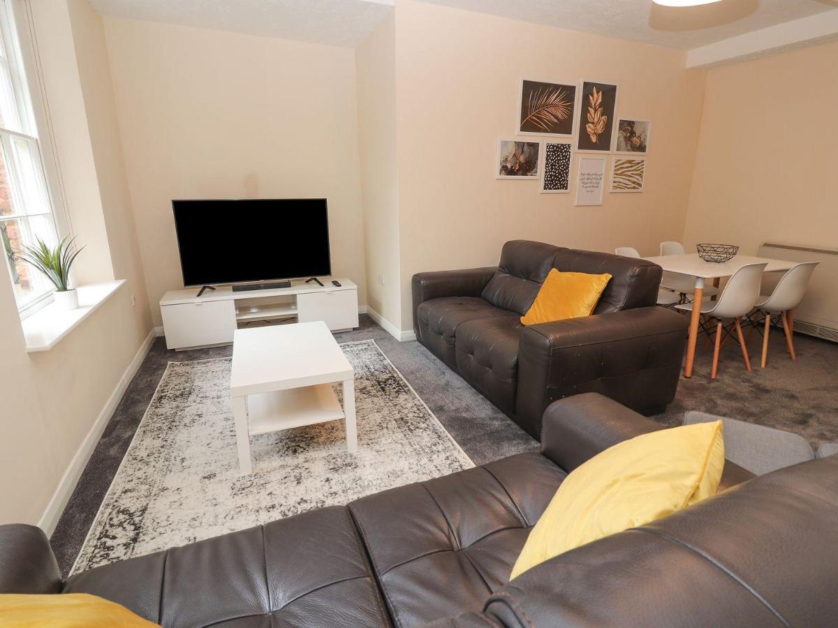 Memorial Building Apartment รูธิน ภายนอก รูปภาพ